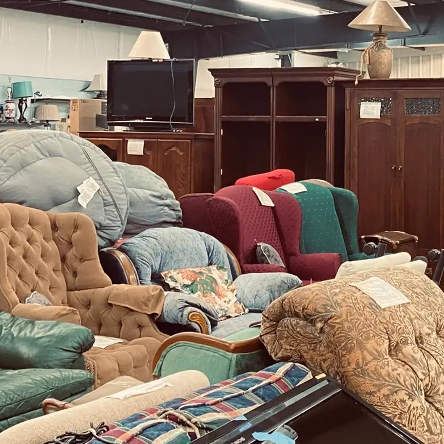 thrift_store_2026_05_sm